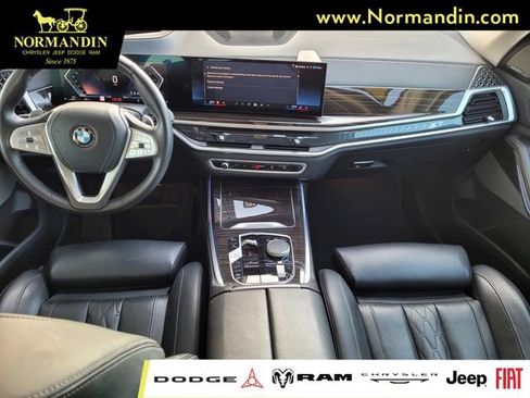 Used 2025 BMW X7 xDrive40i AWD/4WD image 6