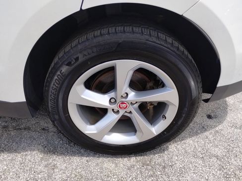 Used 2019 Jaguar F-PACE Premium AWD/4WD image 53
