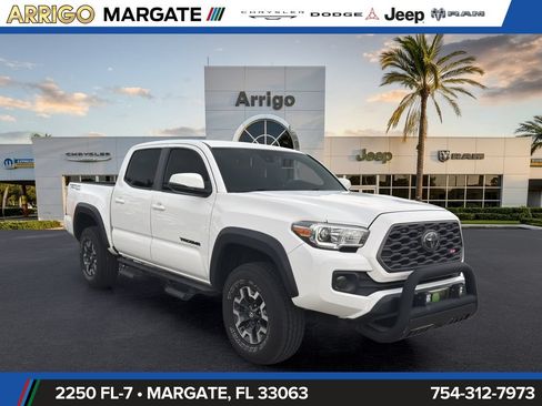 Used 2022 Toyota Tacoma TRD Off-Road w/ Technology Package RWD image 1