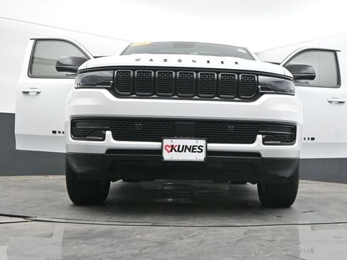 Used 2024 Jeep Wagoneer Series II AWD/4WD image 74