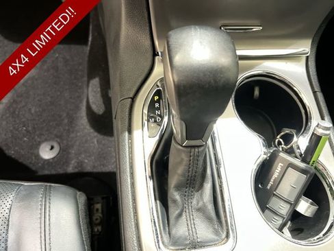 Used 2020 Jeep Grand Cherokee Limited w/ Luxury Group II image 15