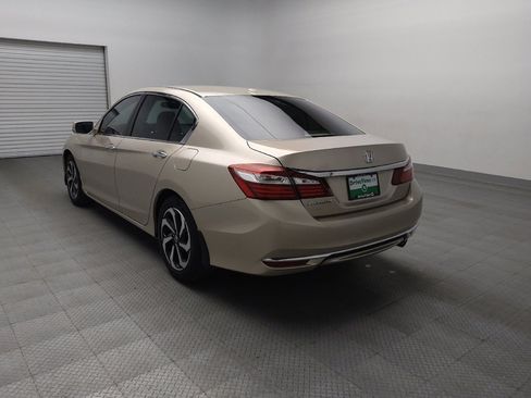 Used 2017 Honda Accord EX image 5
