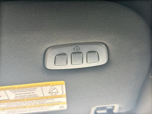 Used 2023 Ford F150 Lariat w/ Equipment Group 502A High image 29