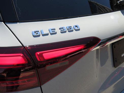 Used 2024 Mercedes-Benz GLE 350 4MATIC image 25