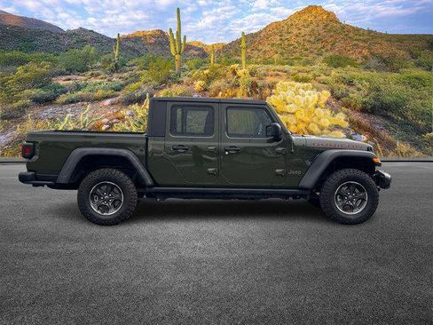 Used 2023 Jeep Gladiator Rubicon w/ Cold Weather Group image 3