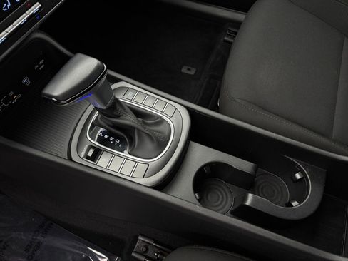 Used 2025 Hyundai Kona SEL image 43