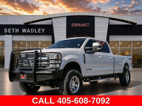 Used 2018 Ford F250 Lariat w/ Lariat Value Package AWD/4WD image 3