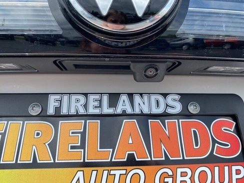 New 2025 Volkswagen Taos S image 18