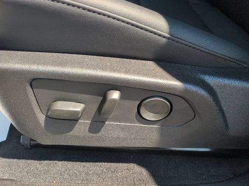 Used 2026 Chevrolet Colorado Trail Boss AWD/4WD image 21