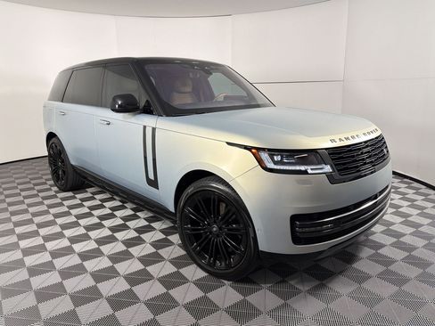 Used 2023 Land Rover Range Rover Long Wheelbase SE AWD/4WD image 7
