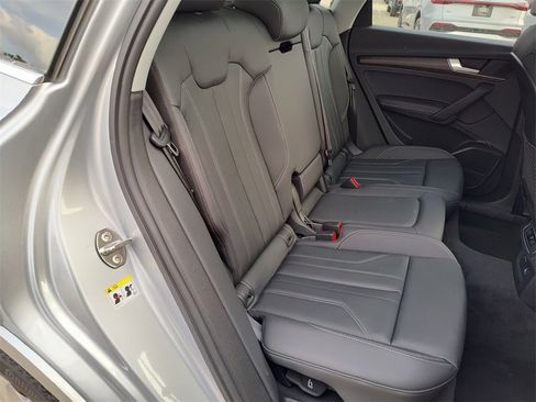 Certified 2025 Audi Q5 2.0T Premium Plus w/ Premium Plus Package image 37