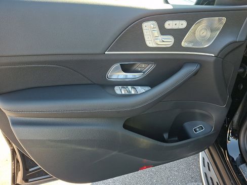 Certified 2026 Mercedes-Benz GLS 450 4MATIC image 13