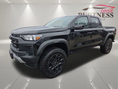 New 2026 Chevrolet Colorado Trail Boss AWD/4WD image 3