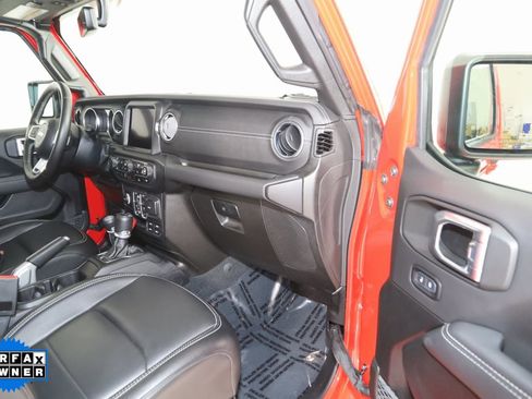 Used 2022 Jeep Wrangler Unlimited Sahara w/ Cold Weather Group image 46