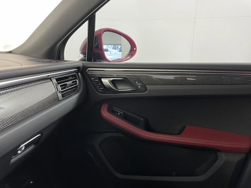Certified 2024 Porsche Macan GTS image 14