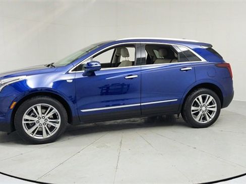 Certified 2024 Cadillac XT5 Premium Luxury w/ Technology Package image 2