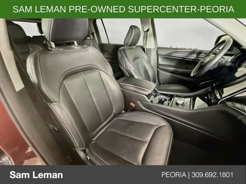 Used 2022 Jeep Grand Cherokee L Laredo w/ Luxury Tech Group I AWD/4WD image 27