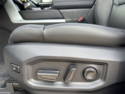 Used 2025 Toyota Tundra Platinum image 12
