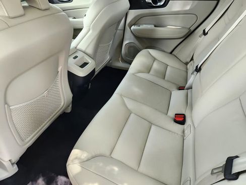 Used 2025 Volvo XC60 B5 Plus w/ Protection Package Premier image 33