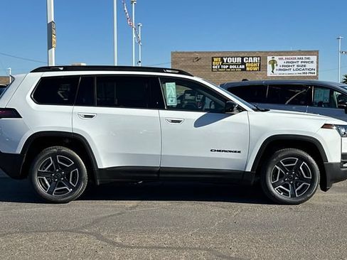 New 2026 Jeep Cherokee Laredo AWD/4WD image 2