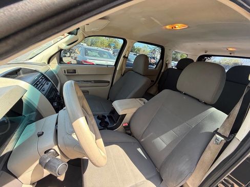 Used 2012 Ford Escape XLS image 13