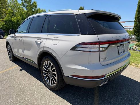 Used 2022 Lincoln Aviator Reserve w/ Equipment Group 201A AWD/4WD image 3