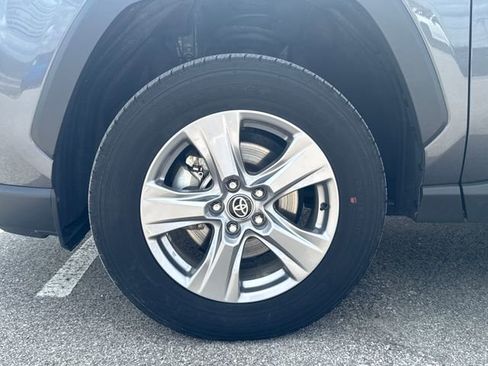 Used 2025 Toyota RAV4 XLE image 12