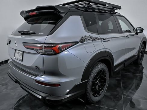 New 2025 Mitsubishi Outlander AWD image 8