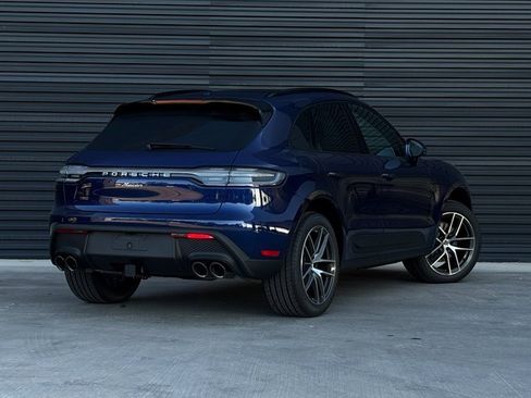Certified 2026 Porsche Macan image 7