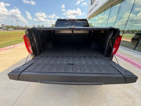 Used 2024 GMC Sierra 1500 Denali w/ Technology Package AWD/4WD image 14