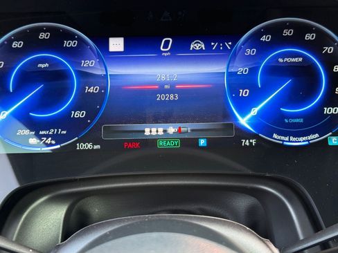 Used 2023 Mercedes-Benz EQS 580 4MATIC SUV image 34