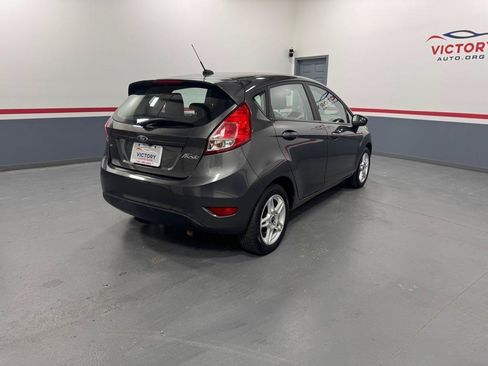 Used 2019 Ford Fiesta SE FWD image 3