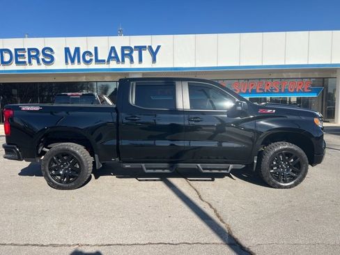 Used 2024 Chevrolet Silverado 1500 LT Trail Boss image 2