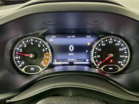 Used 2023 Jeep Renegade Trailhawk AWD/4WD image 14