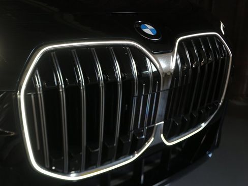 Used 2023 BMW 760i xDrive image 6