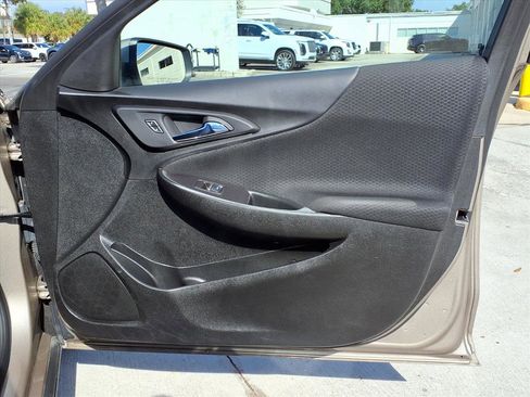 Used 2023 Chevrolet Malibu LT image 10