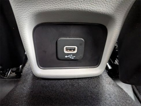 Certified 2021 Jeep Compass Latitude image 25