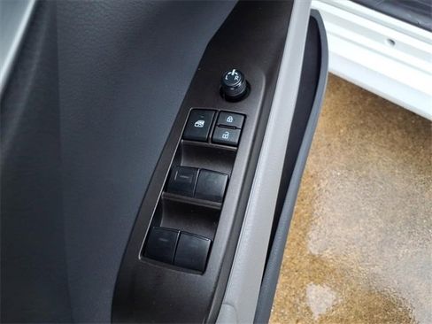 Used 2023 Toyota Camry LE image 20