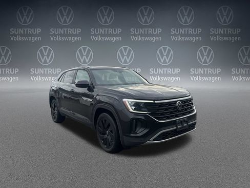 Used 2024 Volkswagen Atlas Cross Sport SE w/ Panoramic Sunroof Package AWD/4WD image 36