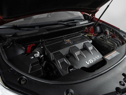 Used 2013 Cadillac SRX Luxury w/ Driver Awareness Package image 42