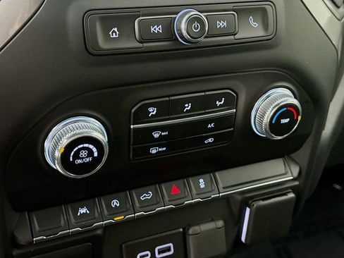 Used 2024 GMC Sierra 1500 Pro w/ Graphite Edition AWD/4WD image 15