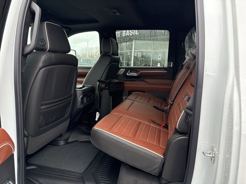New 2026 GMC Sierra 2500 Denali Ultimate w/ Max Trailering Package image 10