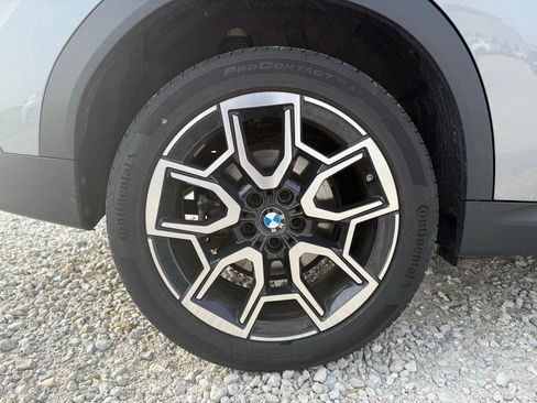 Used 2025 BMW X2 xDrive28i AWD/4WD image 16