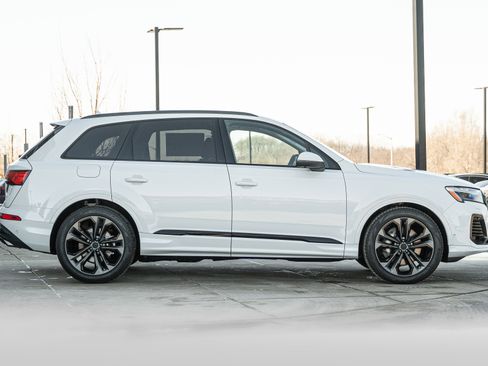 New 2026 Audi Q7 3.0T Premium Plus image 3