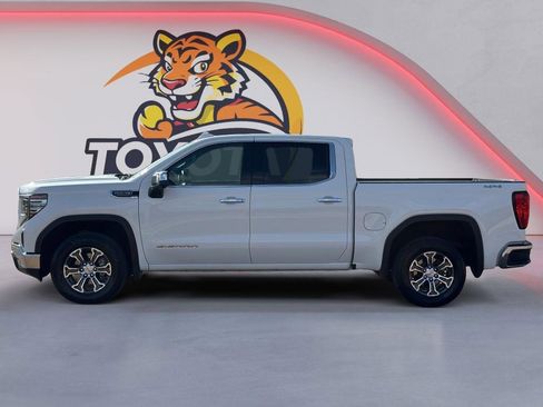 Used 2025 GMC Sierra 1500 SLT image 8