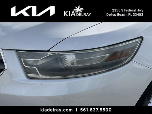 Used 2014 Ford Taurus SEL w/ Equipment Group 201A image 6