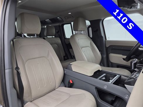 Used 2022 Land Rover Defender 110 S image 13