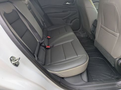 New 2026 Chevrolet Trax ACTIV w/ Sunroof Package image 32