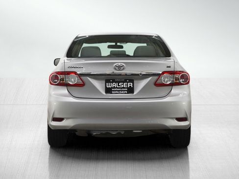 Used 2012 Toyota Corolla LE image 4