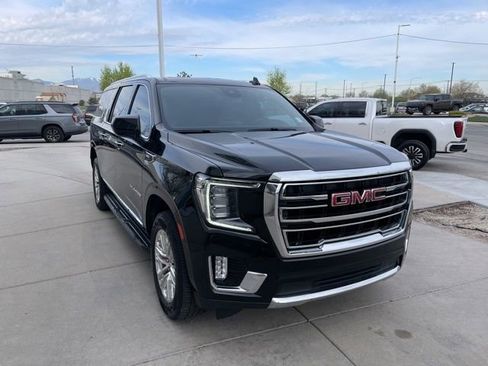 Used 2023 GMC Yukon XL SLT image 7